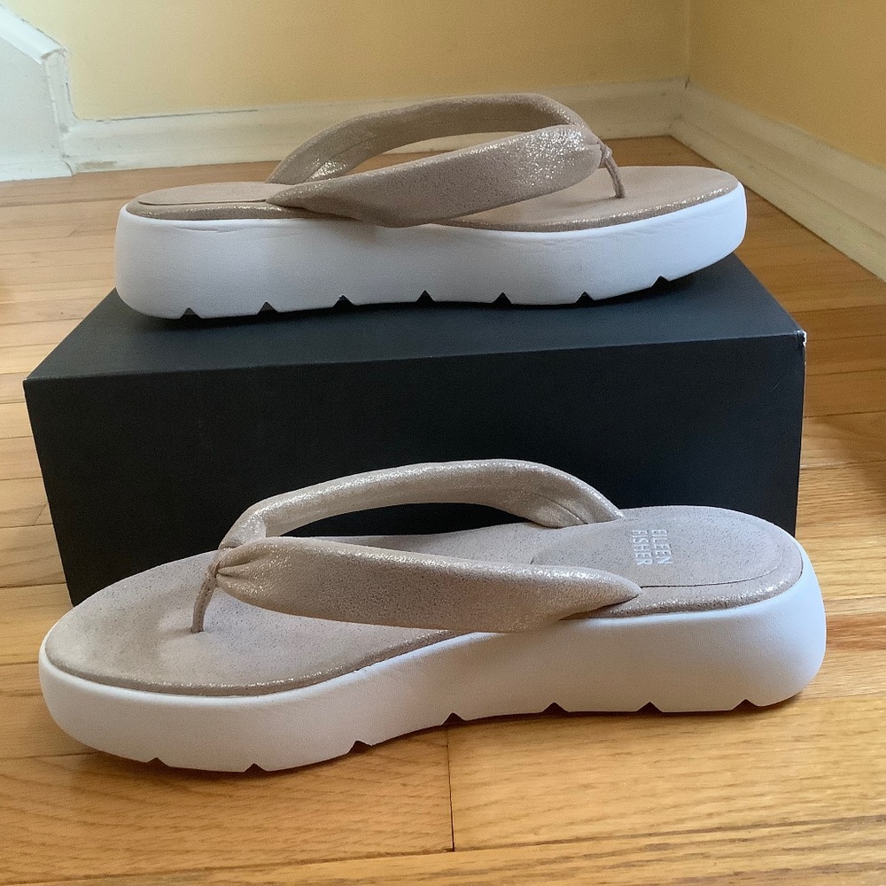 Eileen Fisher Jelly Platform Leather Flip Flop Sandal Platinum SZ 9